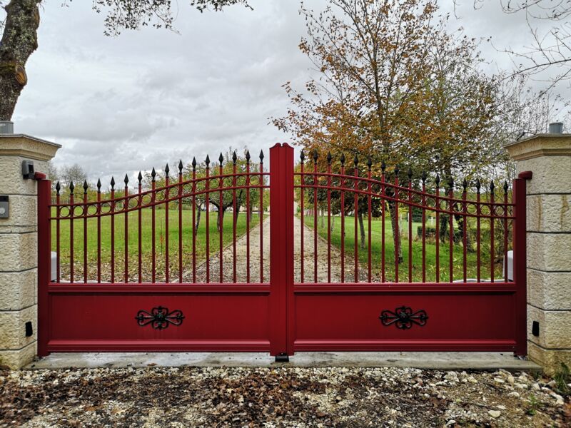 Quel type de portail choisir pour votre maison en Dordogne ? - photo 1