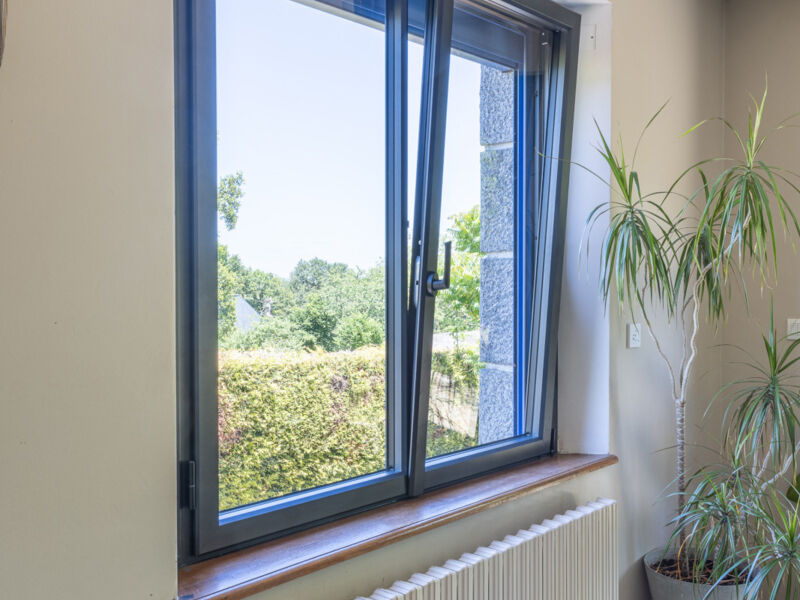 Nos experts à Trélissac vous accompagnent pour bien choisir vos fenêtres - photo 1