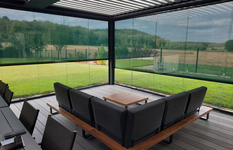 Pergola Lux parois vitrées coulissantes